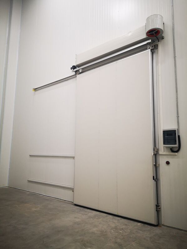 Modular Panel Design Cold Room with Stable Temperature Control and Flexible Layout for Industrial Use